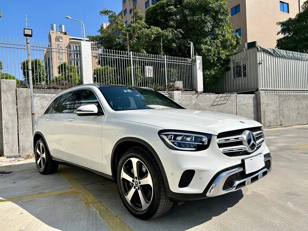 Mercedes-Benz GLC 2022 — фото 3