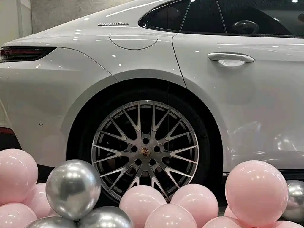 Porsche Panamera 2024