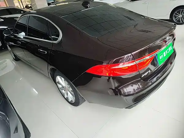 Jaguar XFL 2020