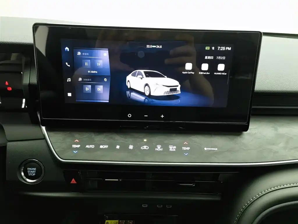 Toyota Camry 2025 — фото 12