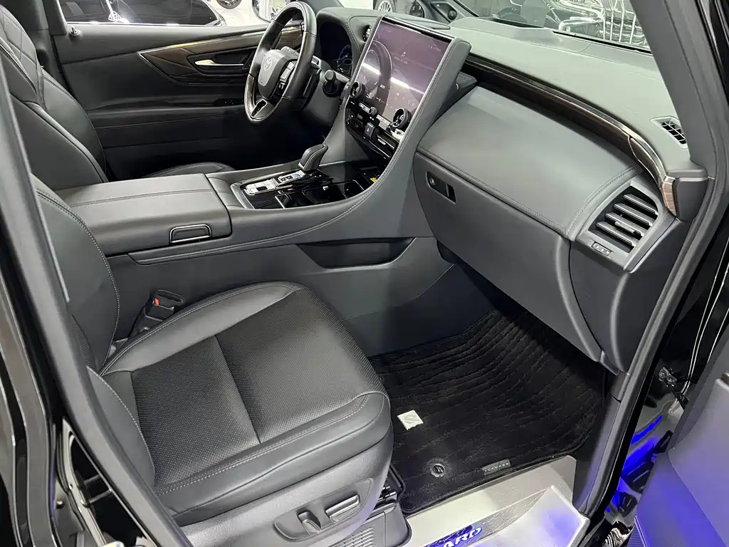 Toyota Alphard 2026 — фото 16