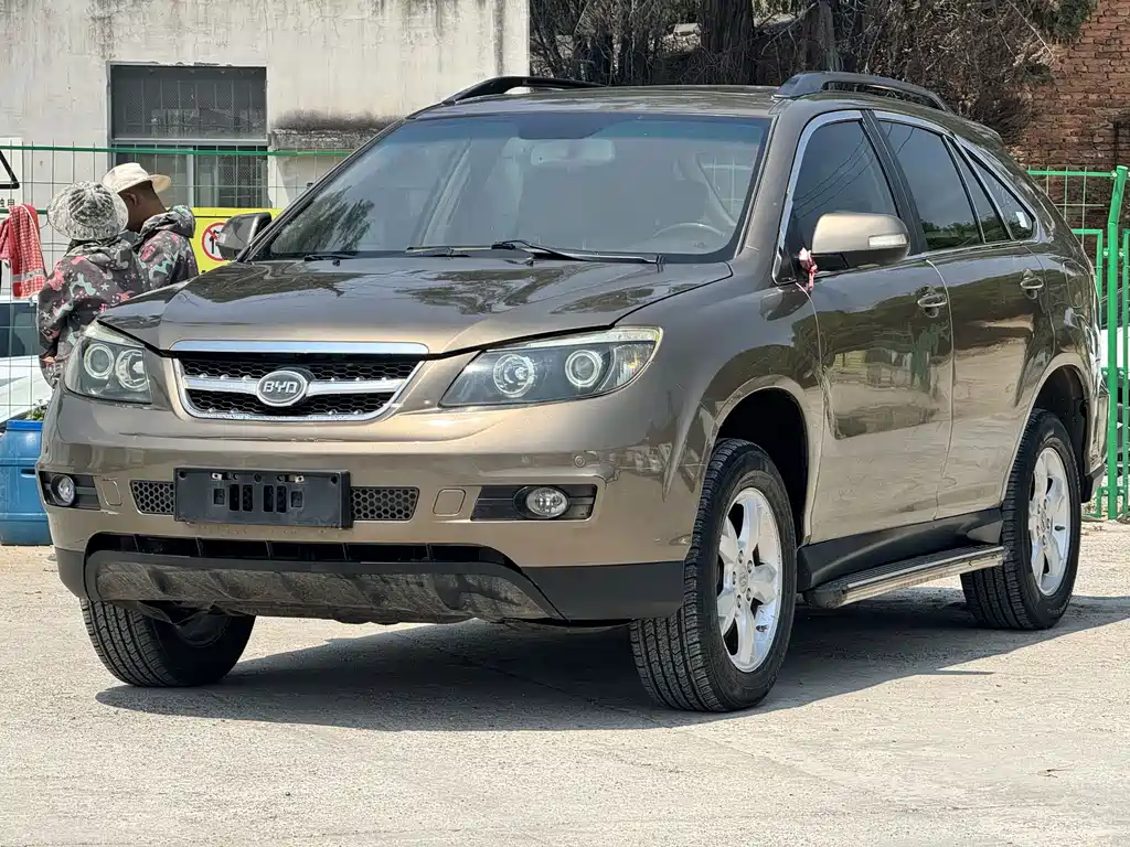 BYD S6 2012 — фото 15