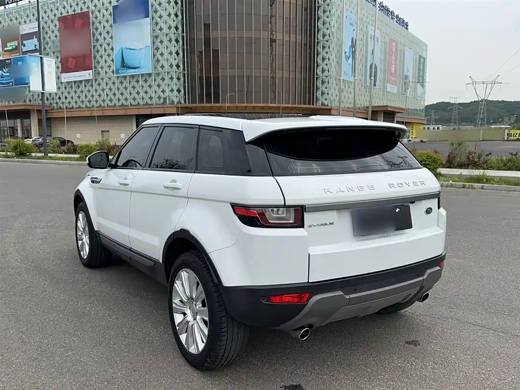 Land Rover Evoque 2017 — фото 12