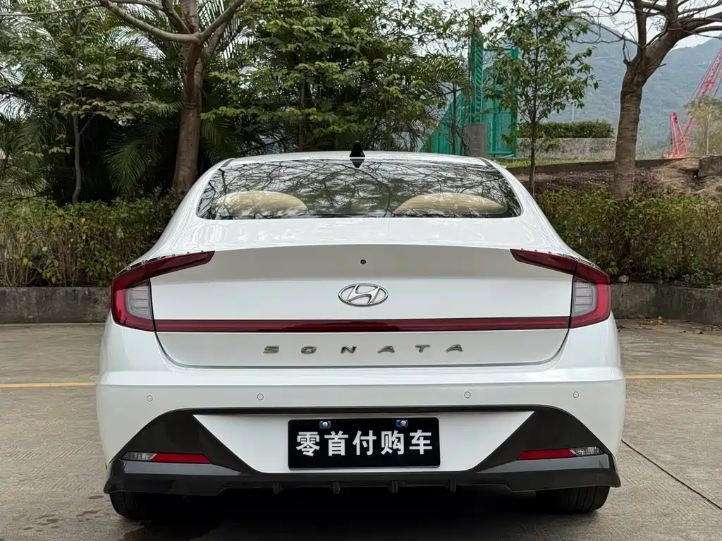 Hyundai Sonata 2022 — фото 17