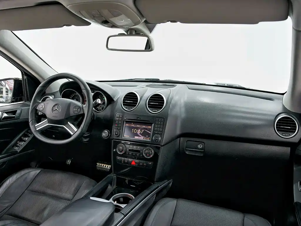 Mercedes-Benz M-Class AMG 2010 — фото 9