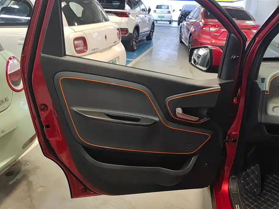 Baojun E100 2020