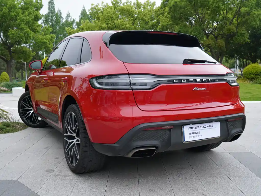 Porsche Macan 2023 — фото 19