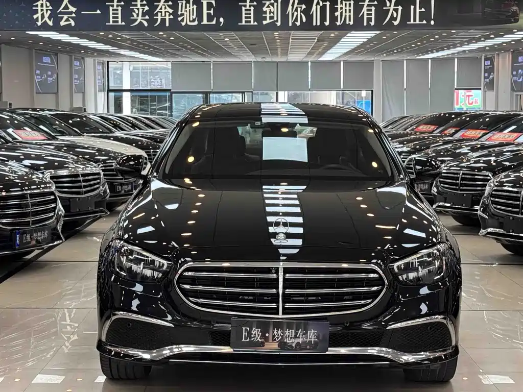 Mercedes-Benz E-Class 2022 — фото 1