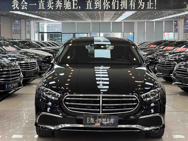 Mercedes-Benz E-Class 2022