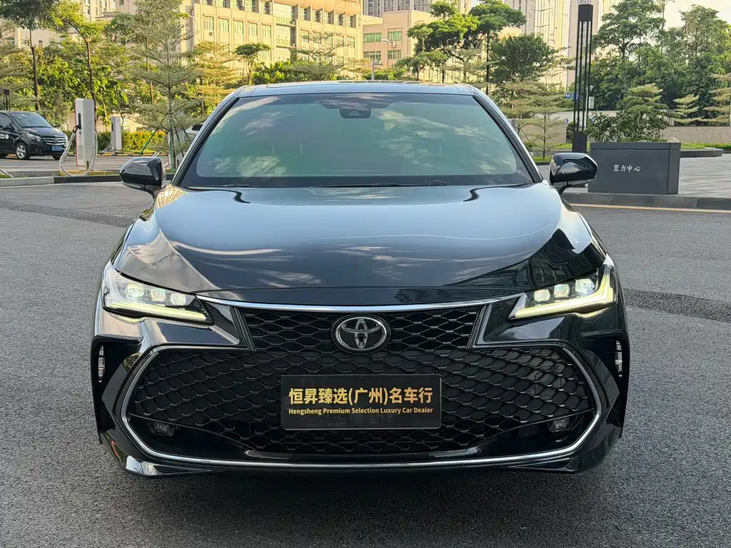 Toyota Avalon 2023 — фото 1
