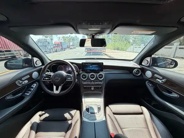 Mercedes-Benz GLC 2021
