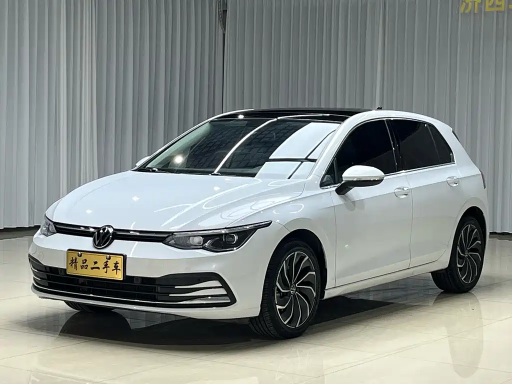 Volkswagen Golf 2021