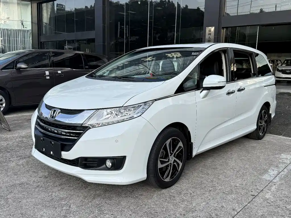 Honda Odyssey 2016 — фото 2