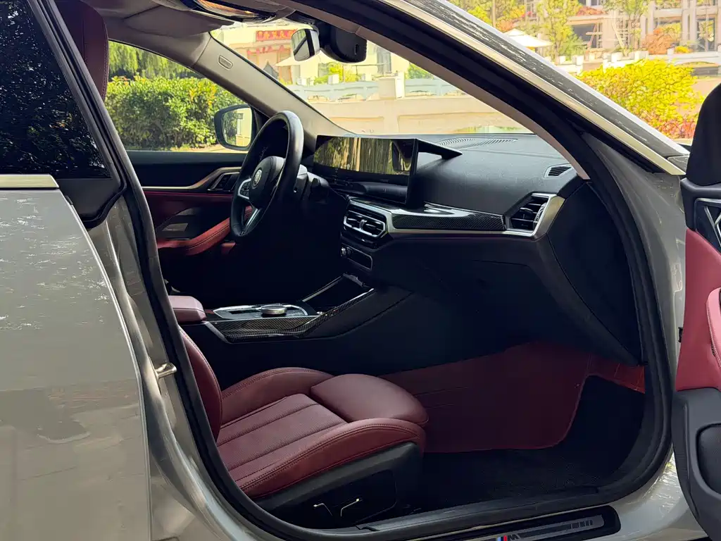 BMW i4 2024 — фото 10