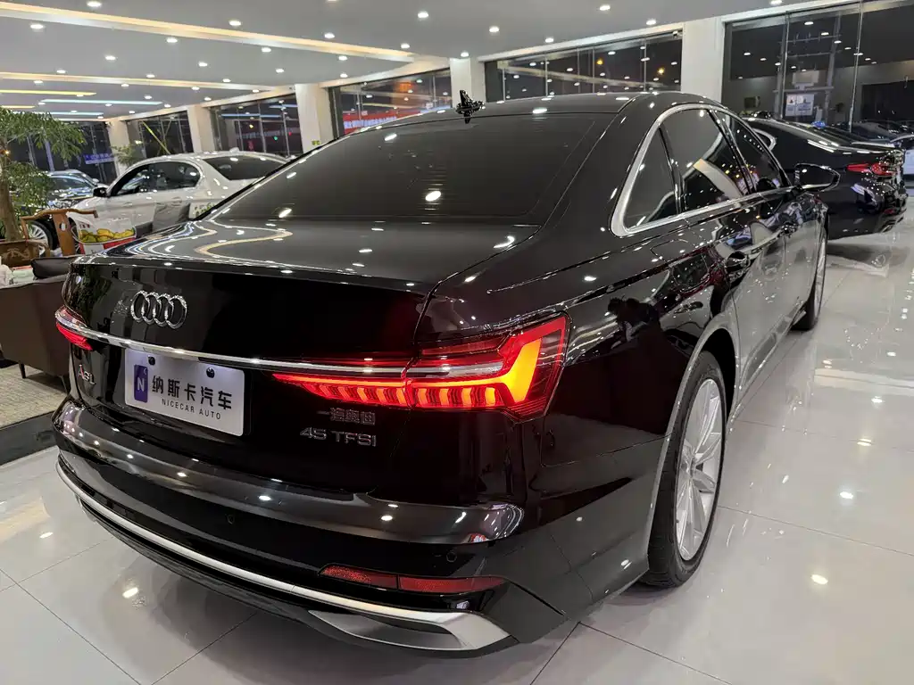 Audi A6L 2023 — фото 5