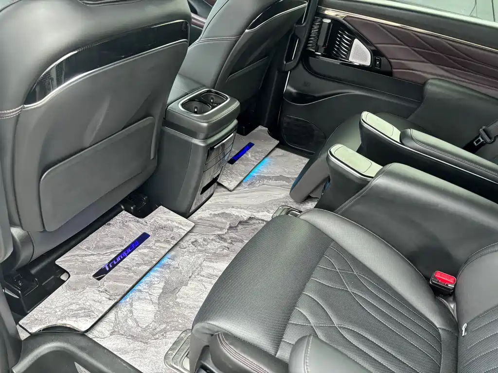 GAC Motor Trumpchi M8 2024 — фото 26