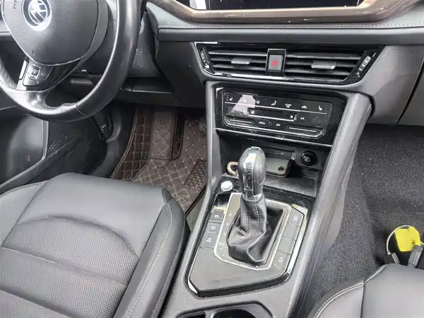 Volkswagen Tharu 2021