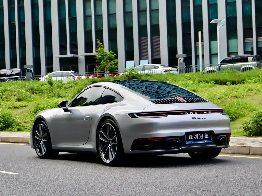 Porsche 911 2022