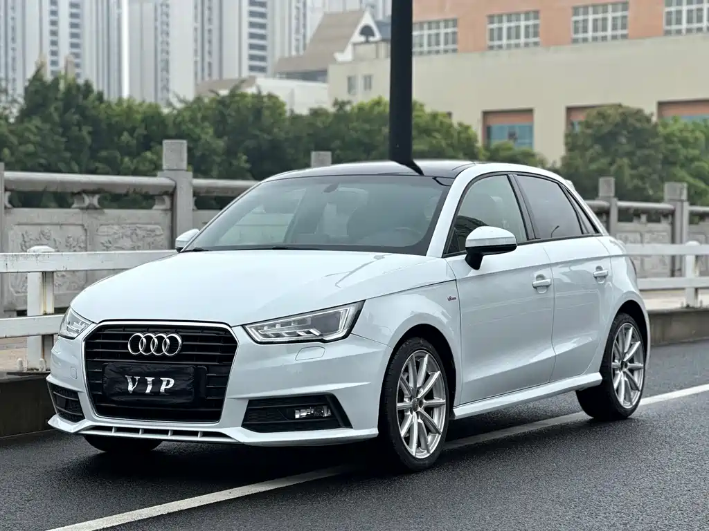 Audi A1 2016 — фото 1