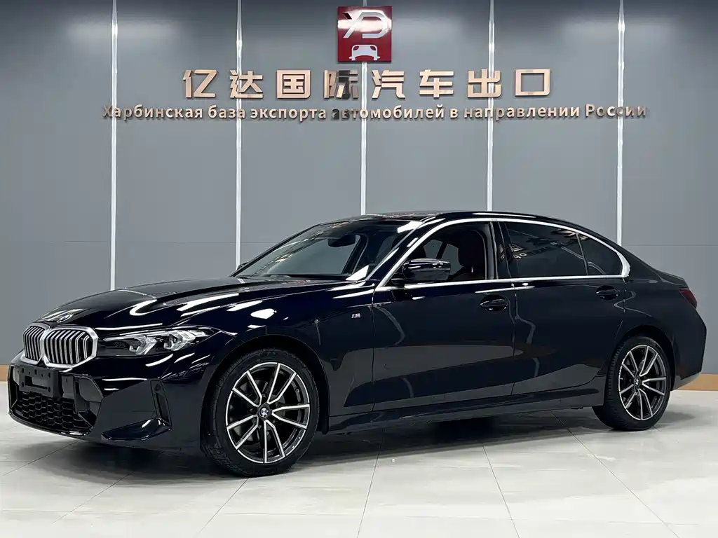 BMW 3 Series 2023 — фото 1