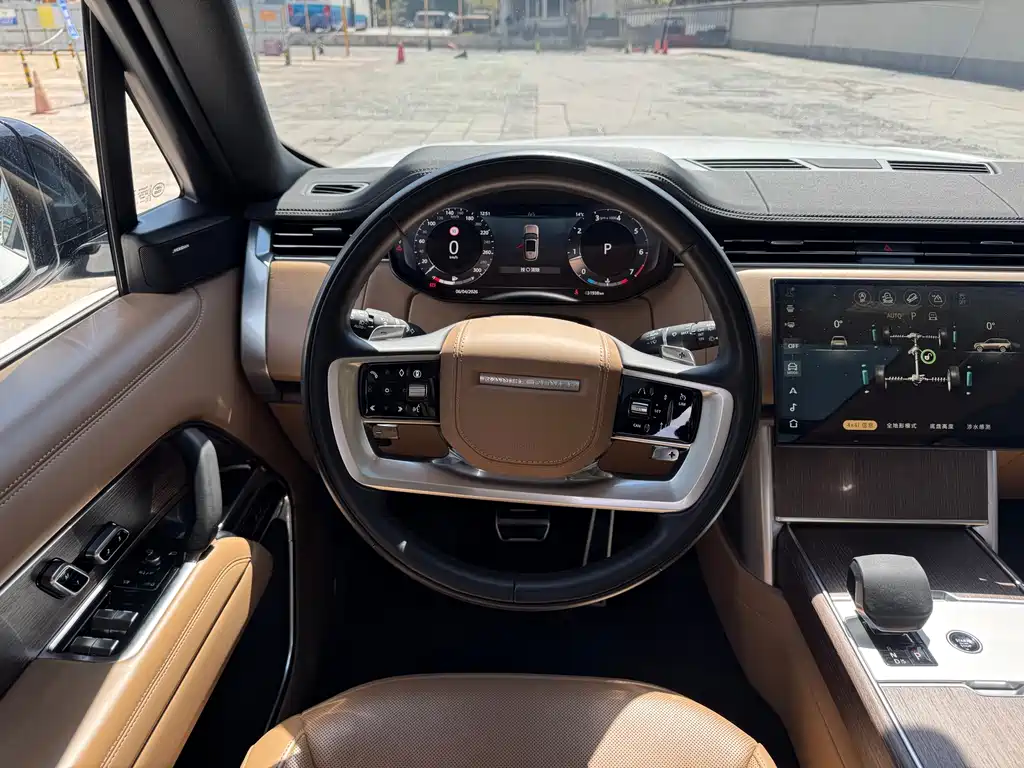 Land Rover Range Rover 2024 — фото 15