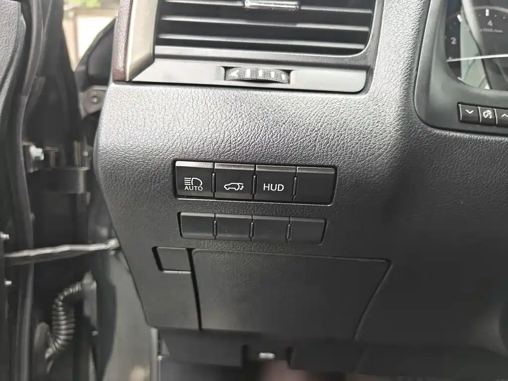 Lexus RX 2021 — фото 16