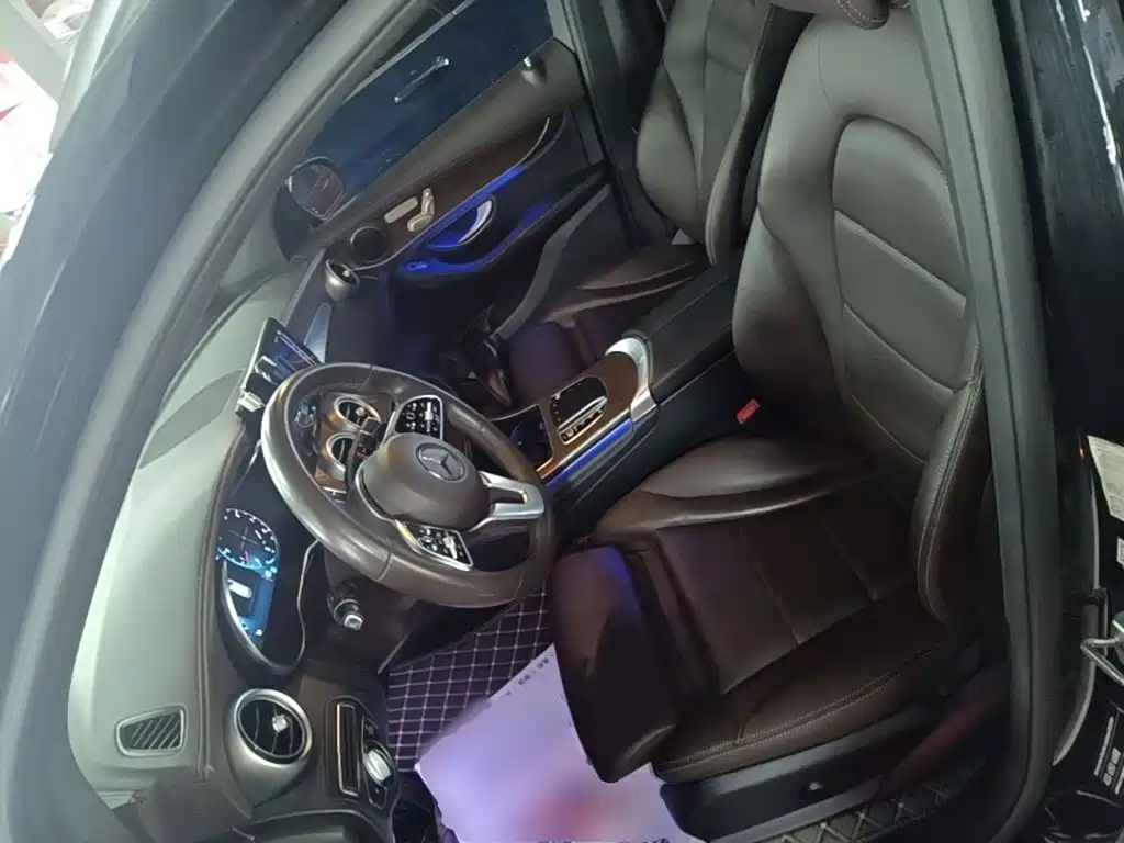 Mercedes-Benz GLC 2020 — фото 15