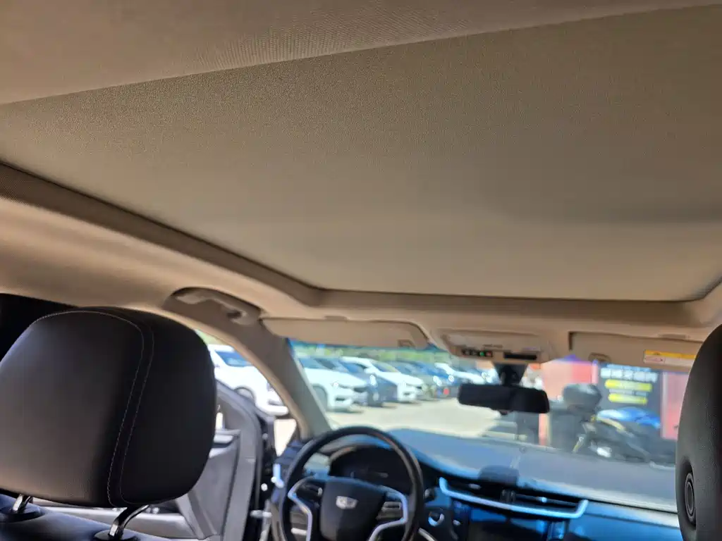 Cadillac XTS 2018 — фото 14