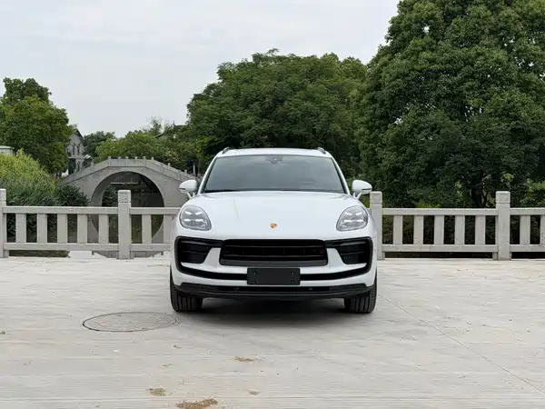 Porsche Macan 2023