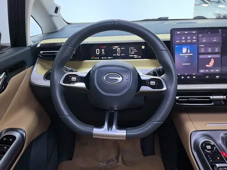 GAC Trumpchi E8 PHEV 2024 — фото 15