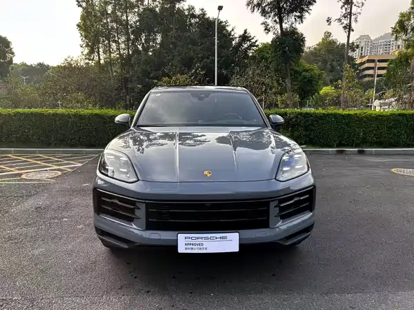 Porsche Cayenne 2025