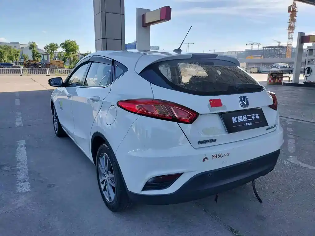 Changan Eado XT 2015 — фото 8
