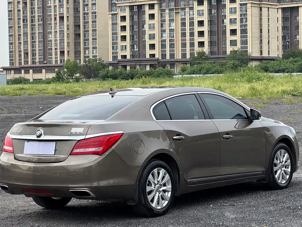 Buick LaCrosse 2016 — фото 9