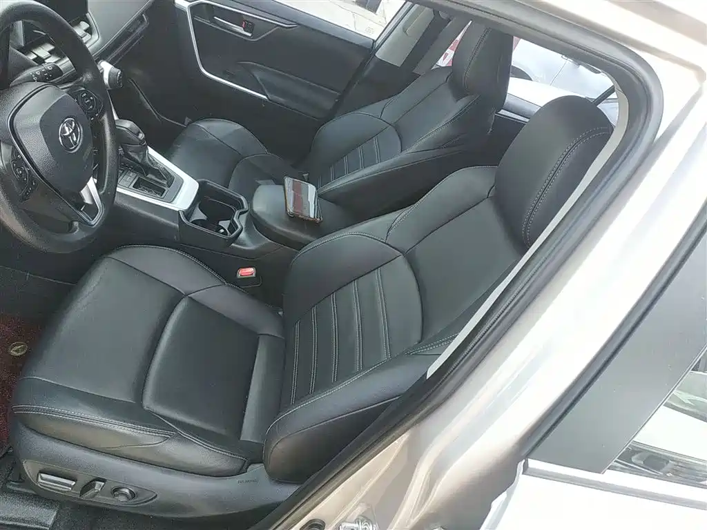 Toyota Wildlander 2020 — фото 11