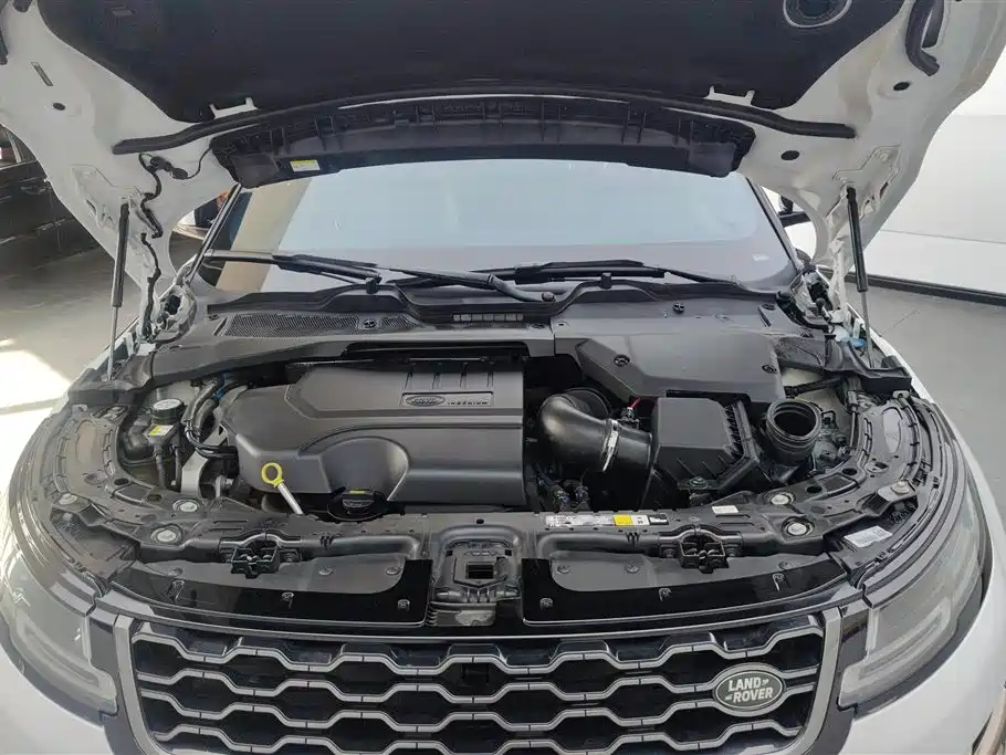 Land Rover Evoque 2021 — фото 10