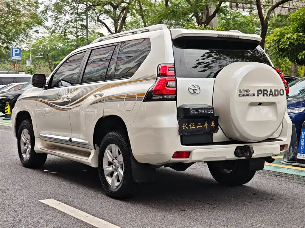 Toyota Prado 2019 — фото 7