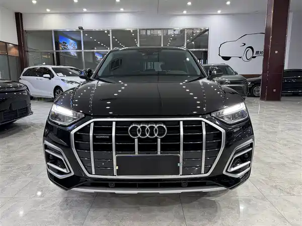 Audi Q5L 2022