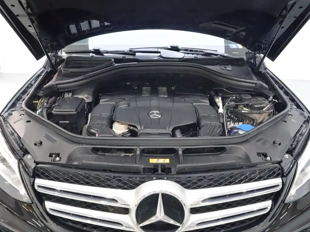Mercedes-Benz GLE 2018 — фото 21