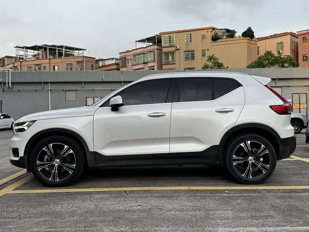 Volvo XC40 2020