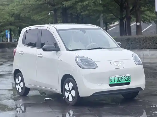 Wuling Hongguang MINIEV 2025