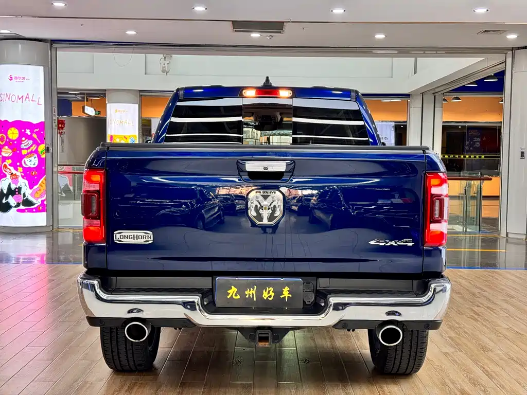 RAM Trucks 2019 — фото 6