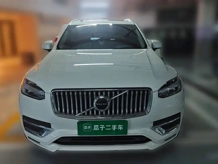 Volvo XC90 2019 — фото 23