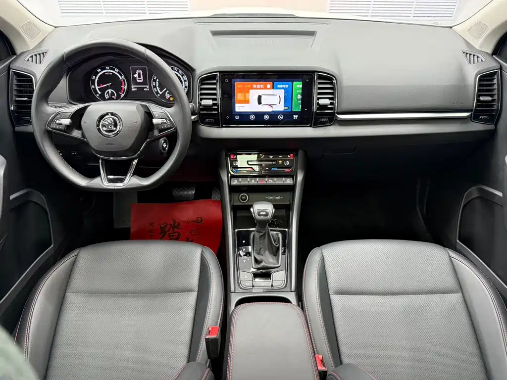 Skoda Karoq 2021 — фото 10