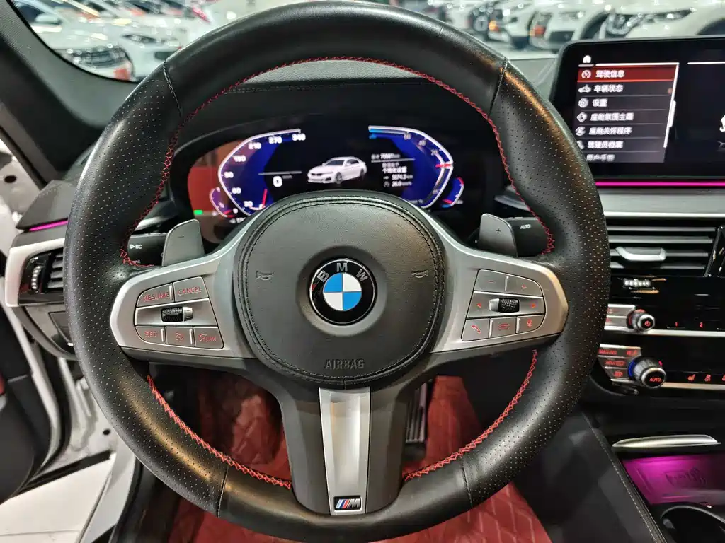 BMW 5 Series 2023 — фото 13