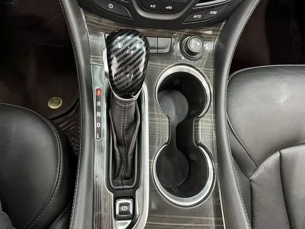 Buick Envision Plus 2020 — фото 15