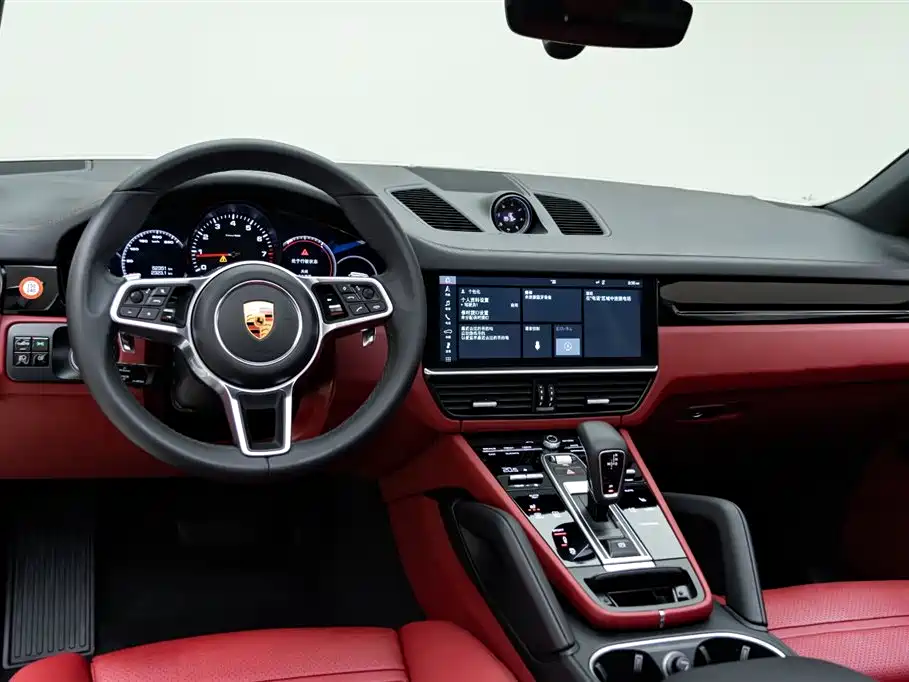 Porsche Cayenne 2019 — фото 11