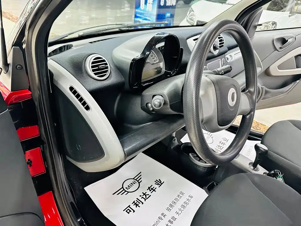 smart fortwo 2013 — фото 30