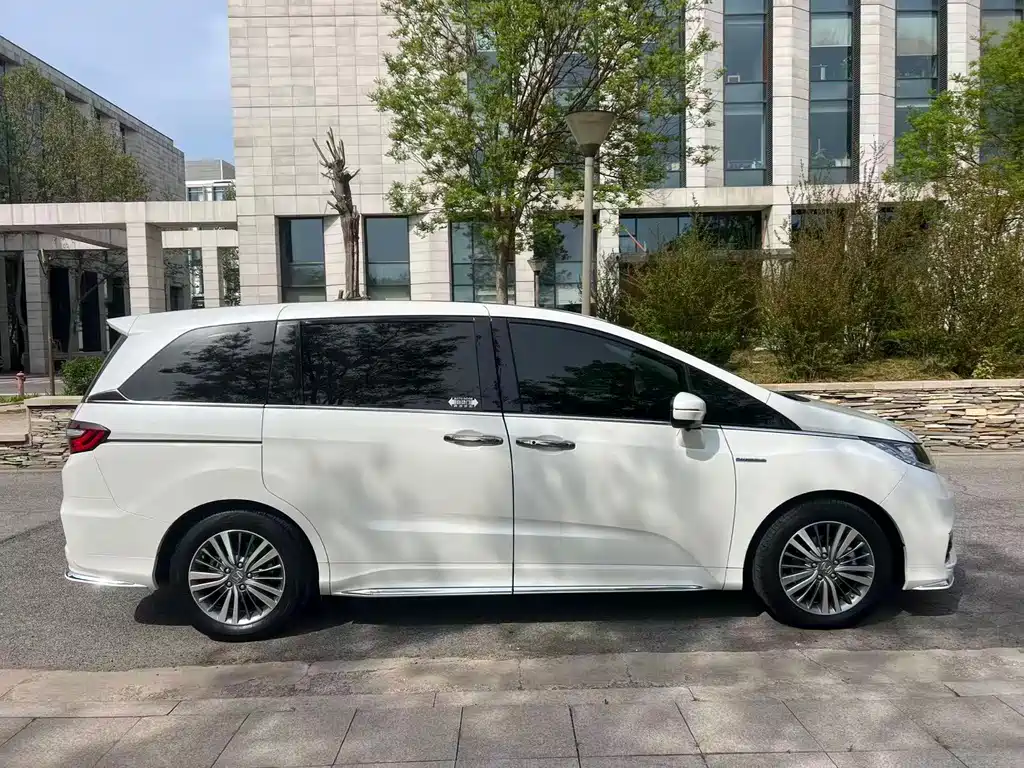 Honda Odyssey 2021 — фото 4