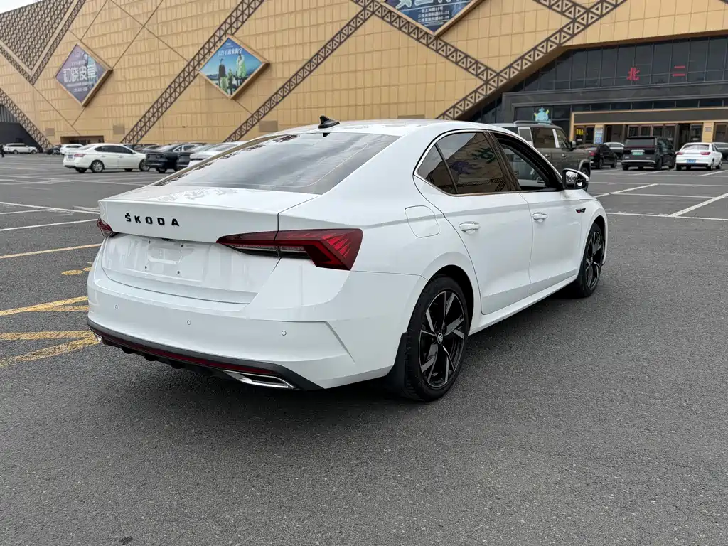 Skoda Octavia 2023