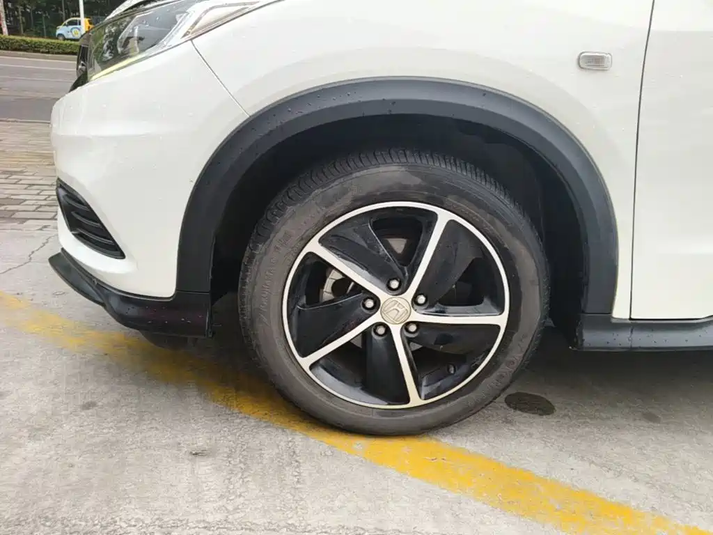 Honda Vezel 2021 — фото 23